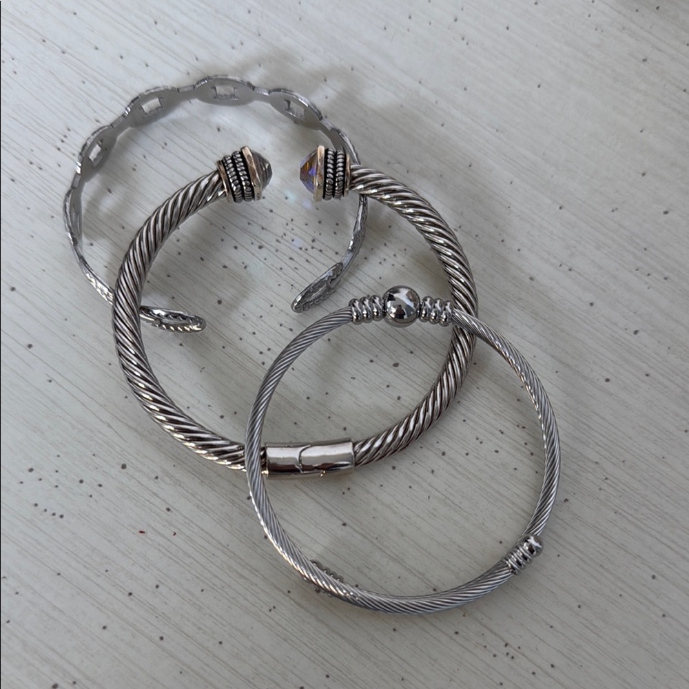 Silver Twisted Wire Bracelets Classic Design